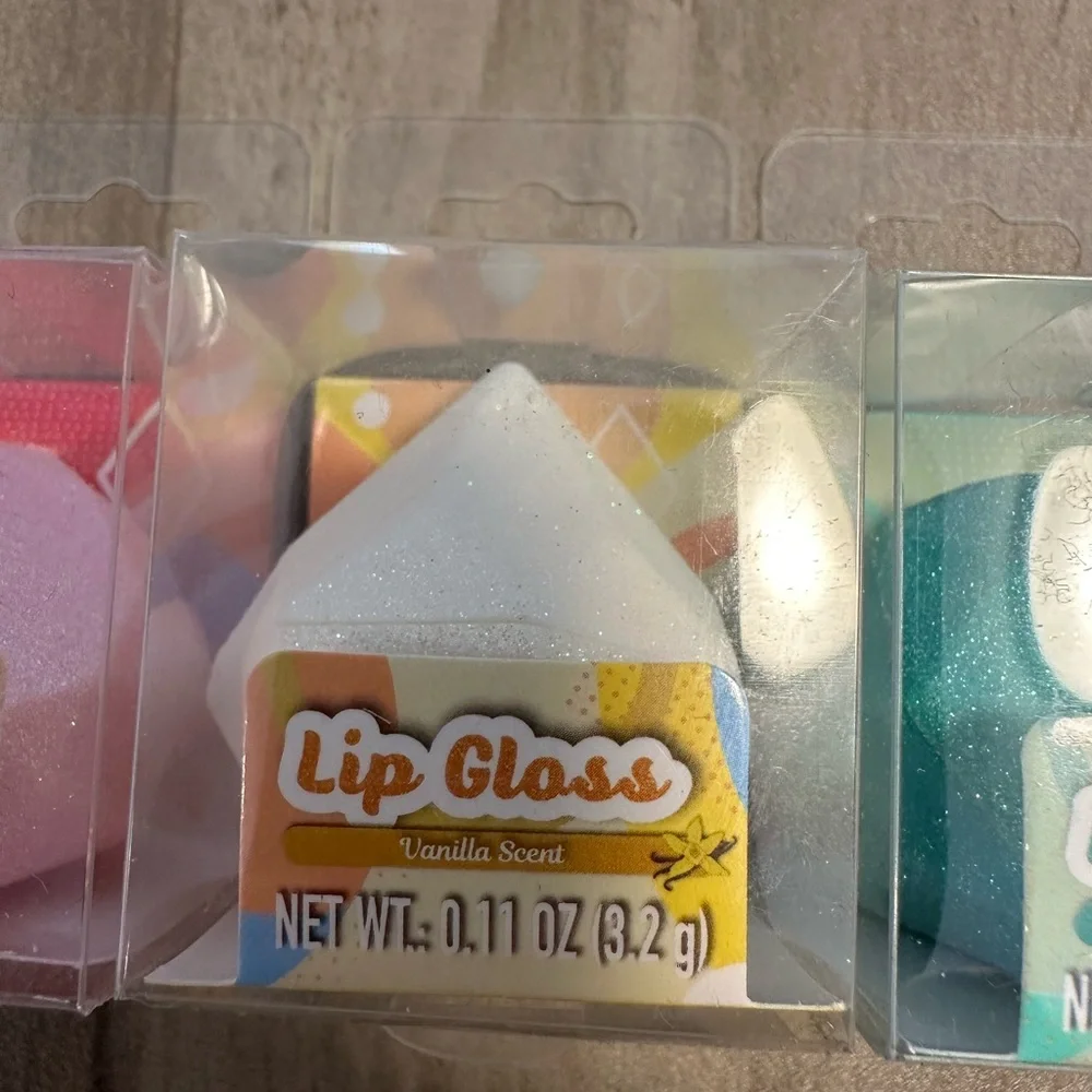 Diamond Shape Lip Gloss‎ x4 NWT